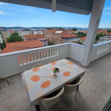 Apartment Zara Biograd Na Moru Exterior photo